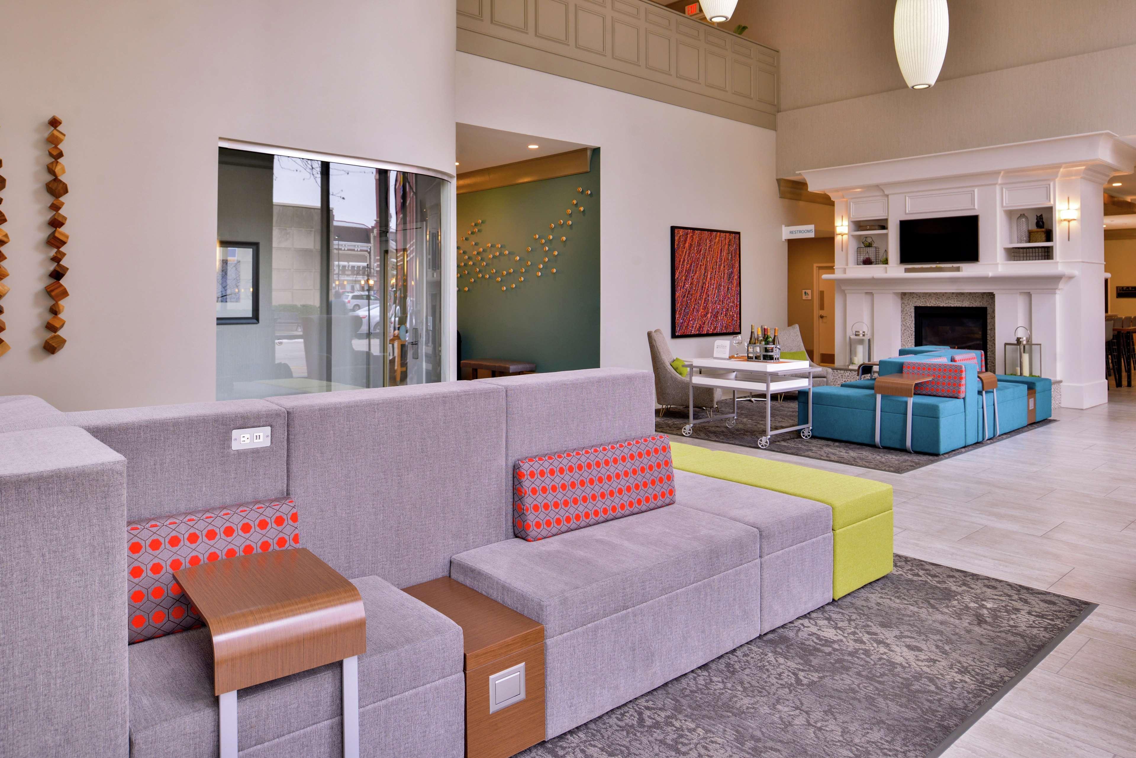 Hilton Garden Inn Терре-Хот Экстерьер фото