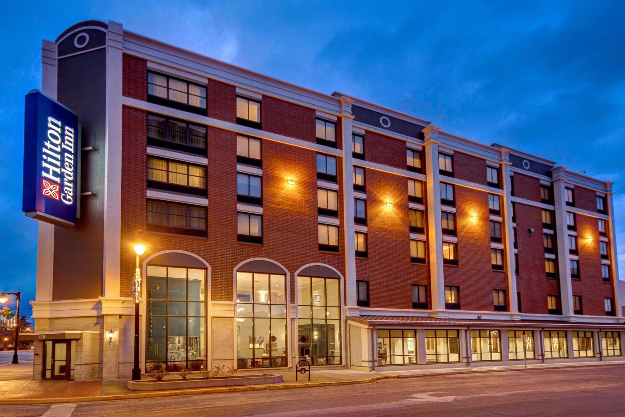 Hilton Garden Inn Терре-Хот Экстерьер фото