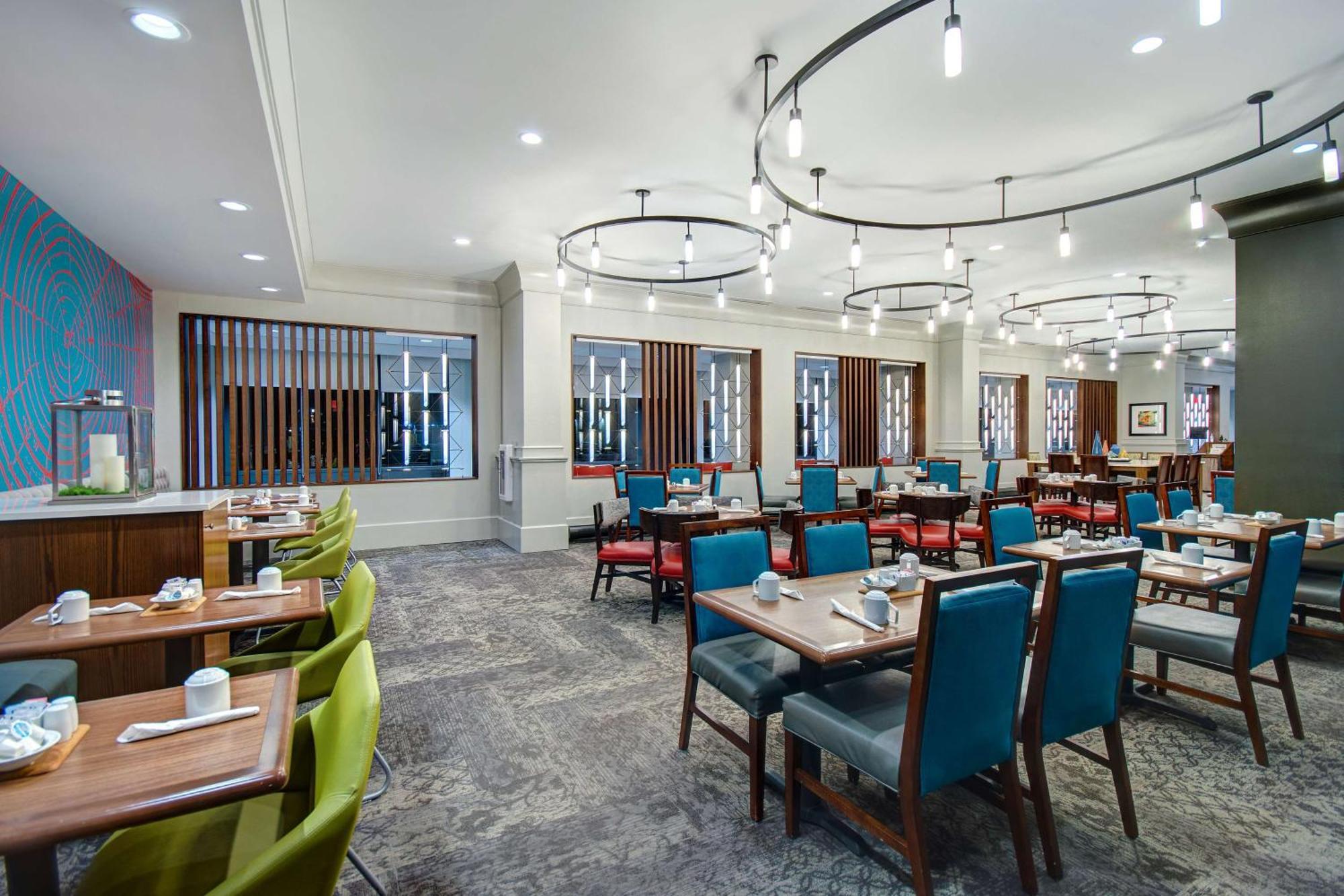 Hilton Garden Inn Терре-Хот Экстерьер фото