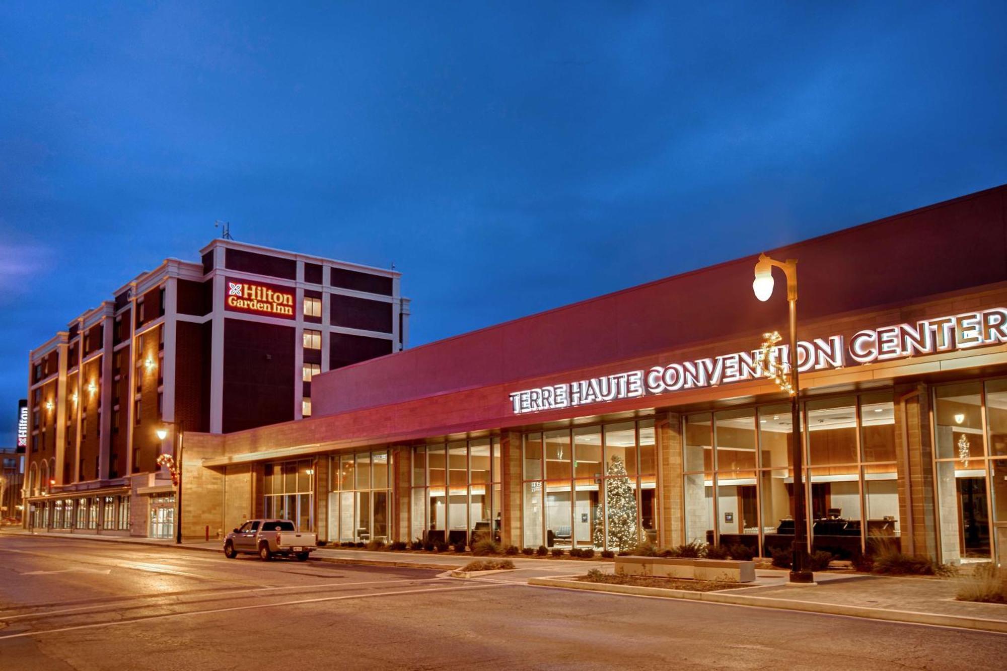 Hilton Garden Inn Терре-Хот Экстерьер фото